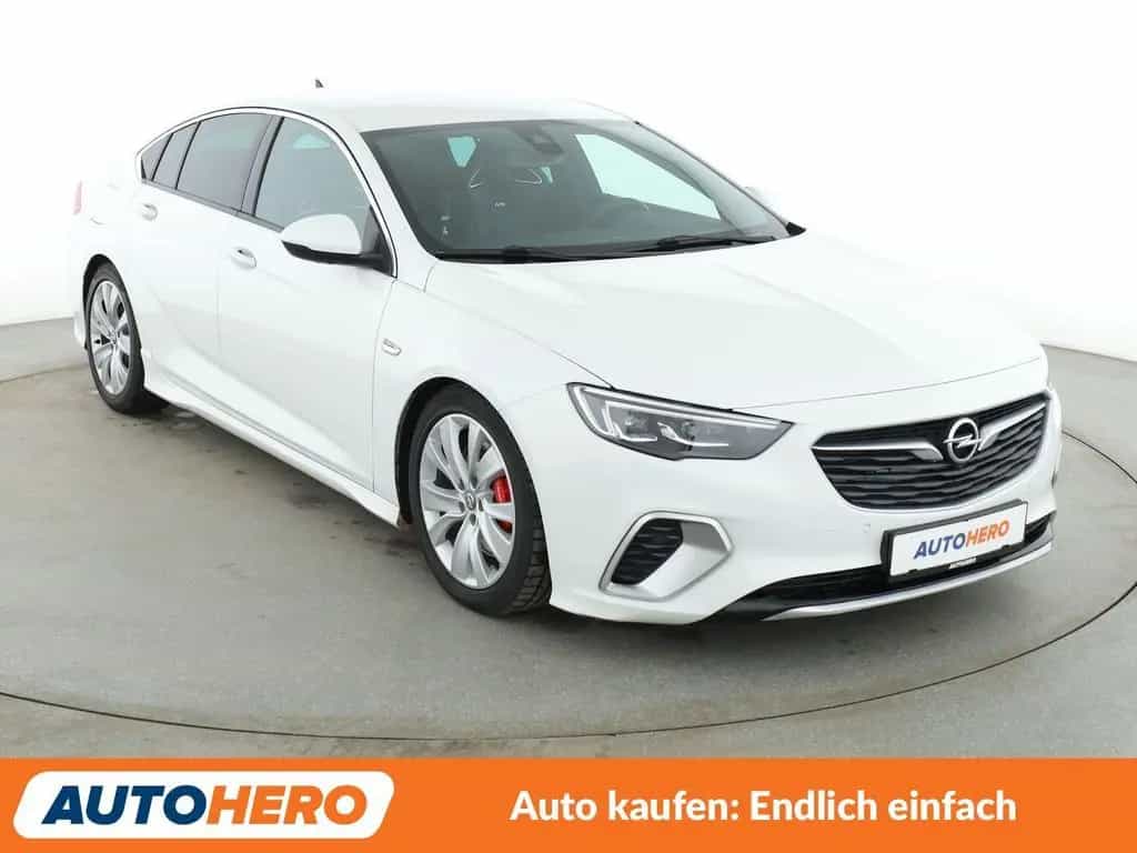 Opel 2.0 CDTI GSi 4x4 Aut.*AHK*NAV*MATRIX*TEMP*360CAM 01/2020-photo-7