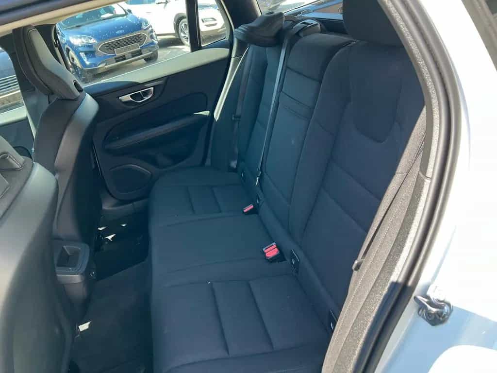 Volvo V60 Kombi B4 Momentum Pro *LED Navi ACC Leder* 12/2020-photo-13
