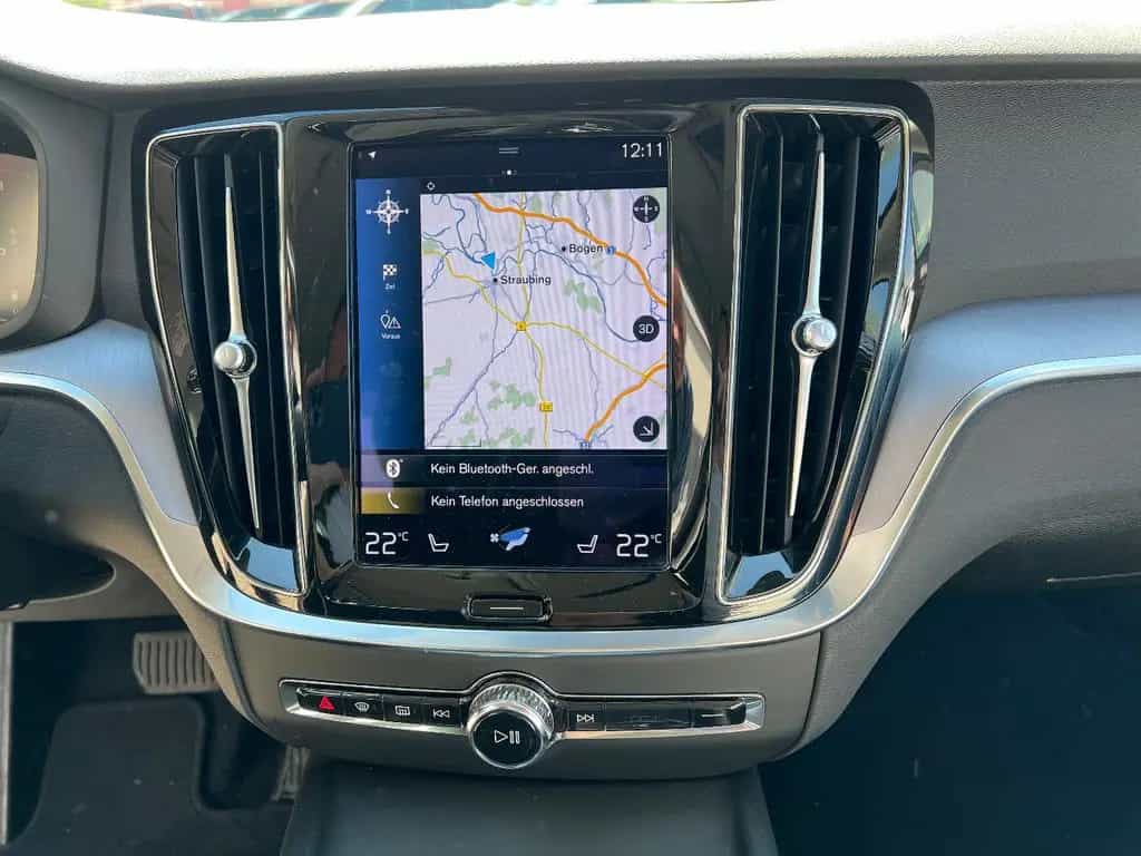 Volvo V60 Kombi B4 Momentum Pro *LED Navi ACC Leder* 12/2020-photo-24