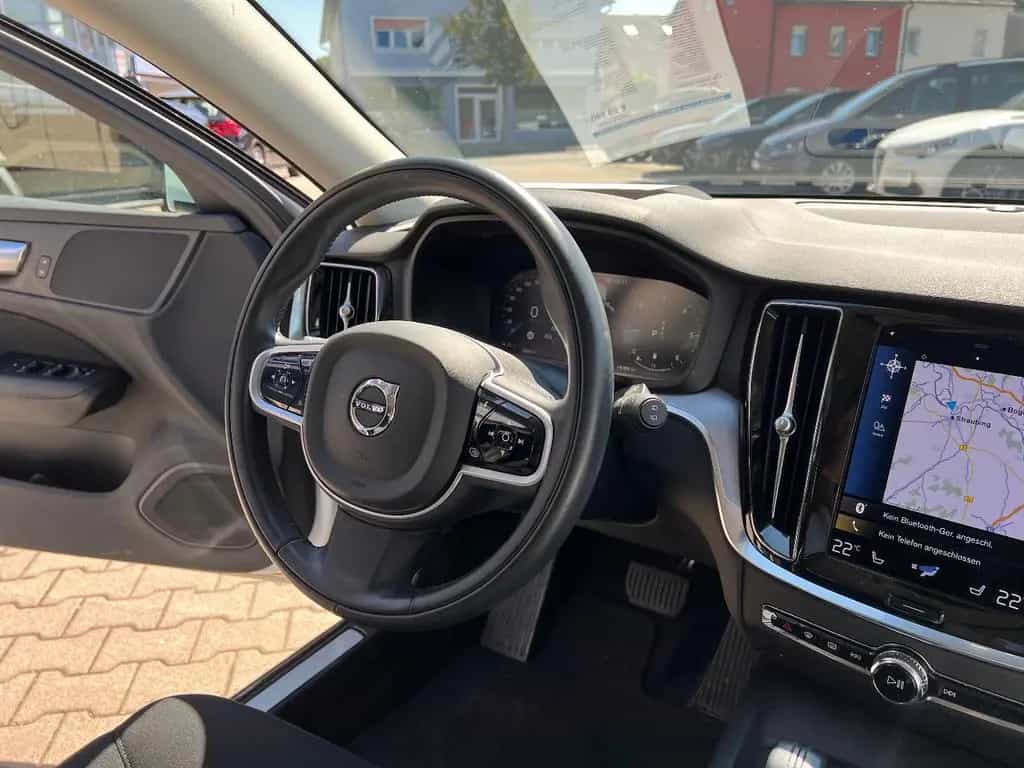 Volvo V60 Kombi B4 Momentum Pro *LED Navi ACC Leder* 12/2020-photo-25
