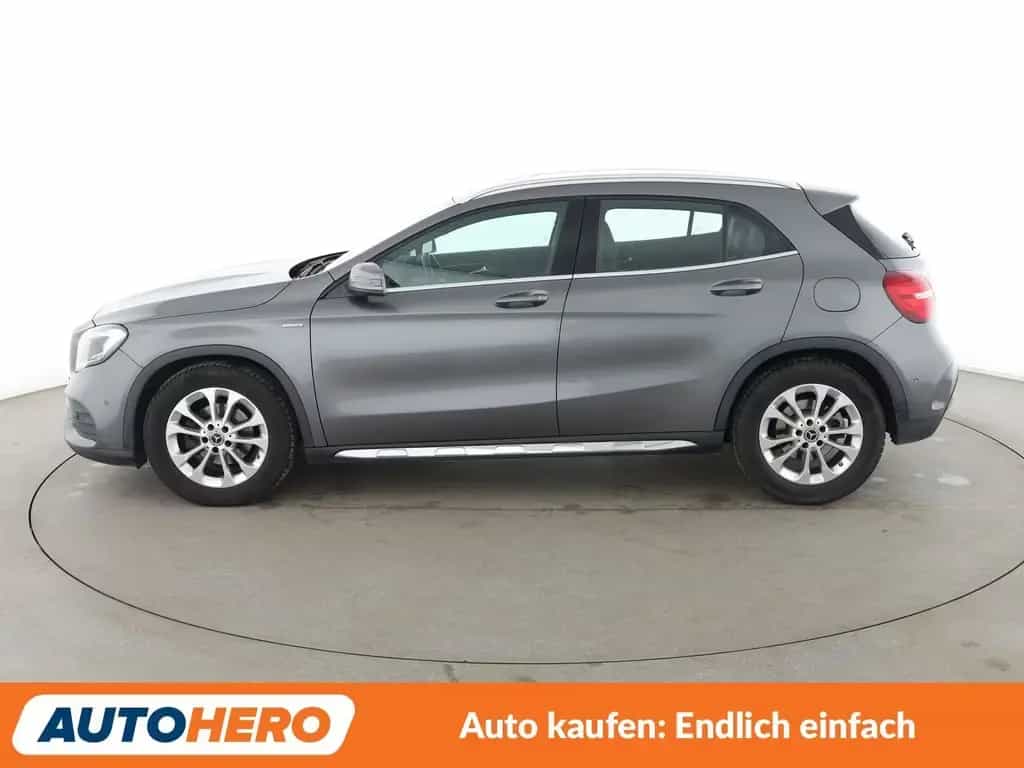 Mercedes-Benz GLA-Class 200 Urban Style Edition Aut.*NAVI*LED*PDC* 02/2019-photo-2