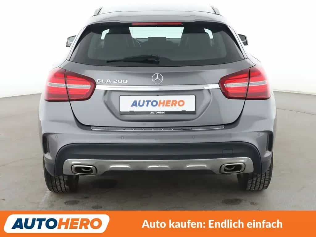 Mercedes-Benz GLA-Class 200 Urban Style Edition Aut.*NAVI*LED*PDC* 02/2019-photo-4