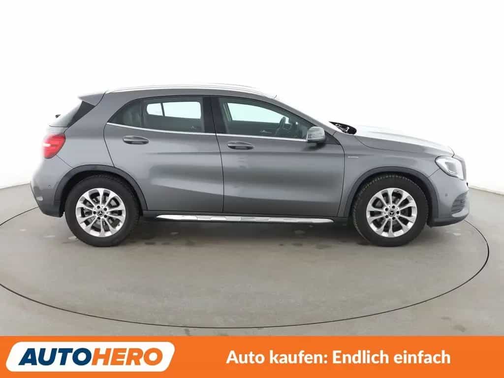 Mercedes-Benz GLA-Class 200 Urban Style Edition Aut.*NAVI*LED*PDC* 02/2019-photo-6