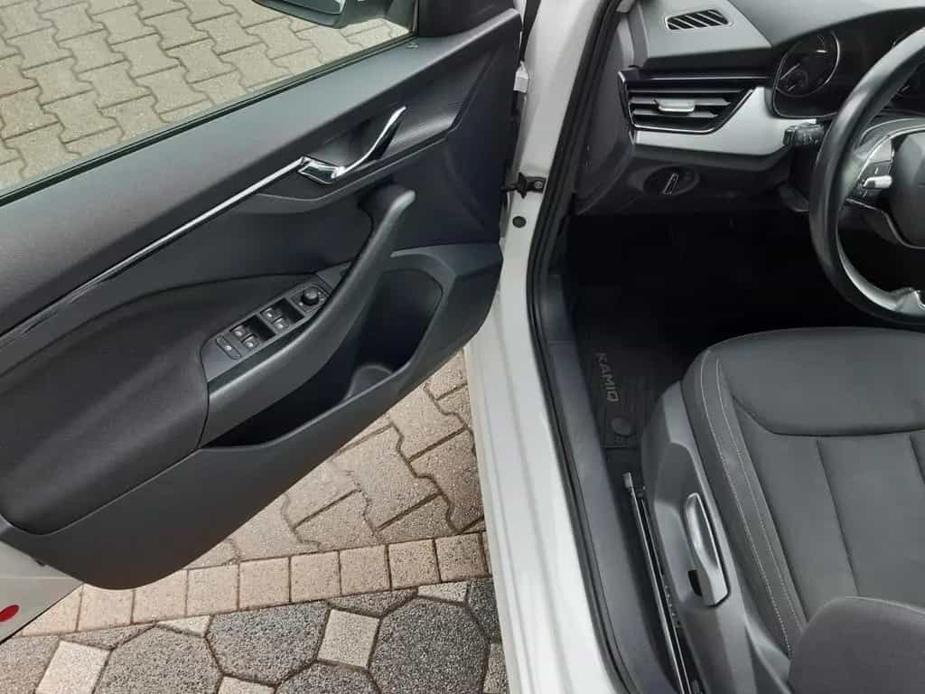 Skoda Kamiq Drive 125 OPF 1,0 TSI 05/2021-photo-5