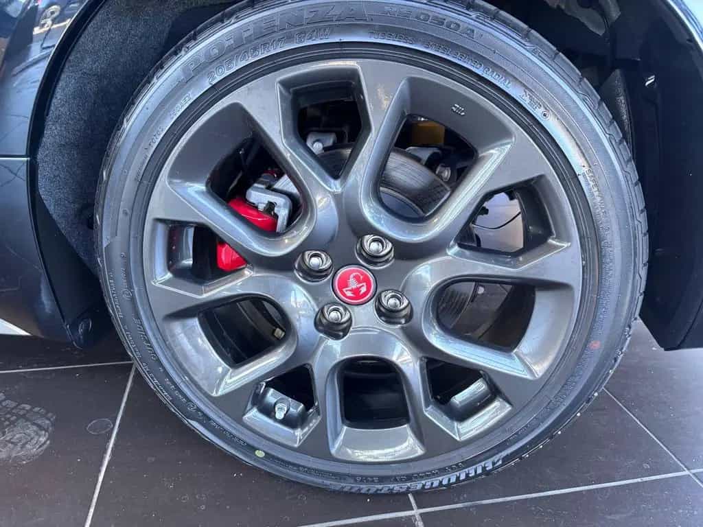 Abarth 124 Spider Navi BOSE LED LEDER ALU 03/2018-photo-11