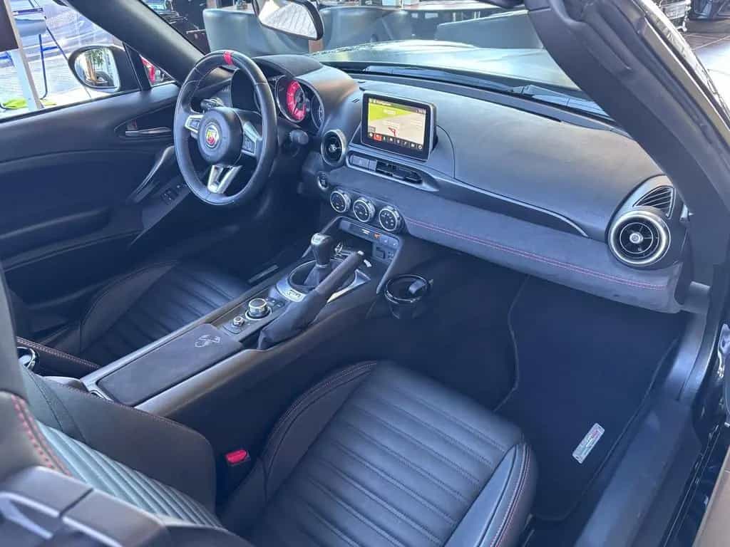 Abarth 124 Spider Navi BOSE LED LEDER ALU 03/2018-photo-17