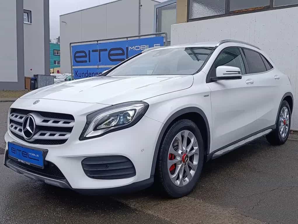 Mercedes-Benz GLA-Class 250 4Matic Urban Style Edition Leder Navi 11/2018-photo-0