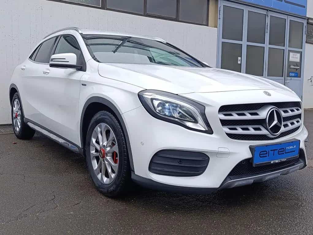 Mercedes-Benz GLA-Class 250 4Matic Urban Style Edition Leder Navi 11/2018-photo-1
