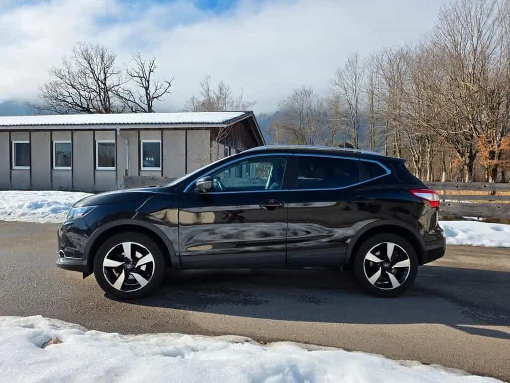 Nissan Qashqai 360° TÜV+KD NEU incl Winterkomplttr. 11/2015-photo-3
