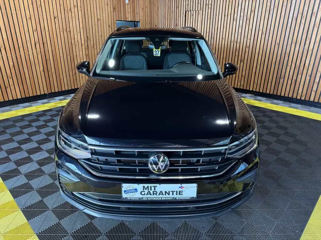Volkswagen Tiguan 2,0 TSI 4Motion Life DSG Navi*ACC*LED*AHK 01/2022-photo-2