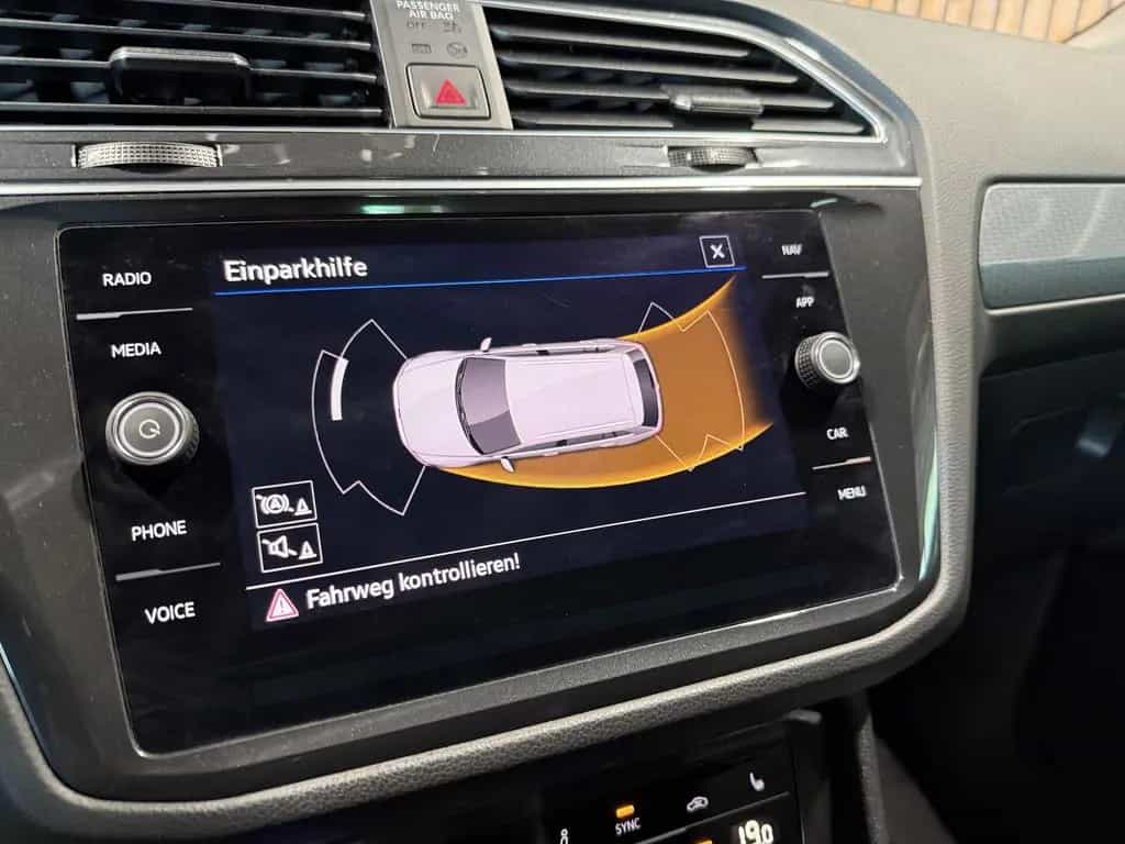 Volkswagen Tiguan 2,0 TSI 4Motion Life DSG Navi*ACC*LED*AHK 01/2022-photo-24