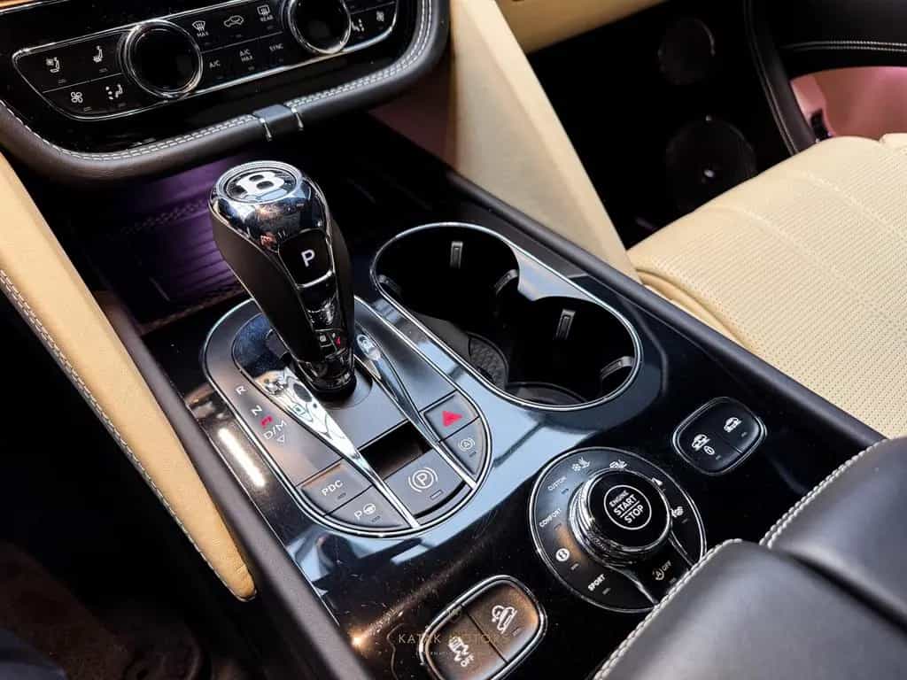 Bentley Bentayga V8/NAIM/PANO/MASSAGE/STANDHZG/ACC/NACHT 05/2023-photo-23