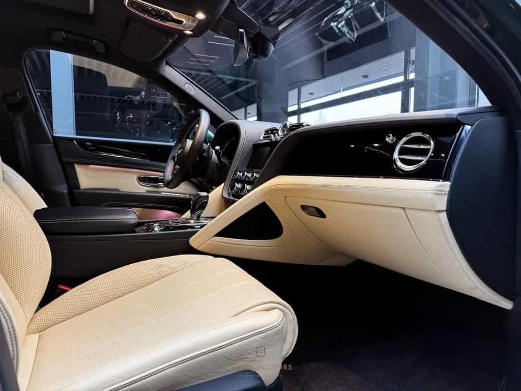 Bentley Bentayga V8/NAIM/PANO/MASSAGE/STANDHZG/ACC/NACHT 05/2023-photo-24