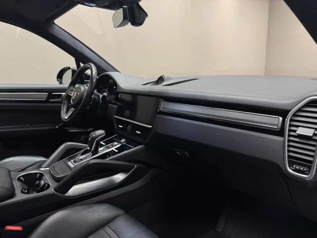 Porsche Cayenne Turbo**APPROVED 02/2027**SPORT CHRONO+** 02/2019-photo-15