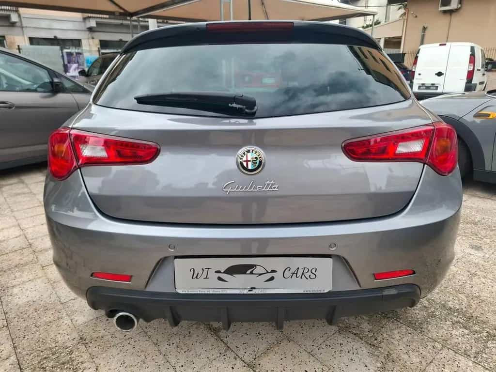 Alfa Romeo Giulietta - 1.6 JTD Sprint 2016 18 po 02/2016-photo-4