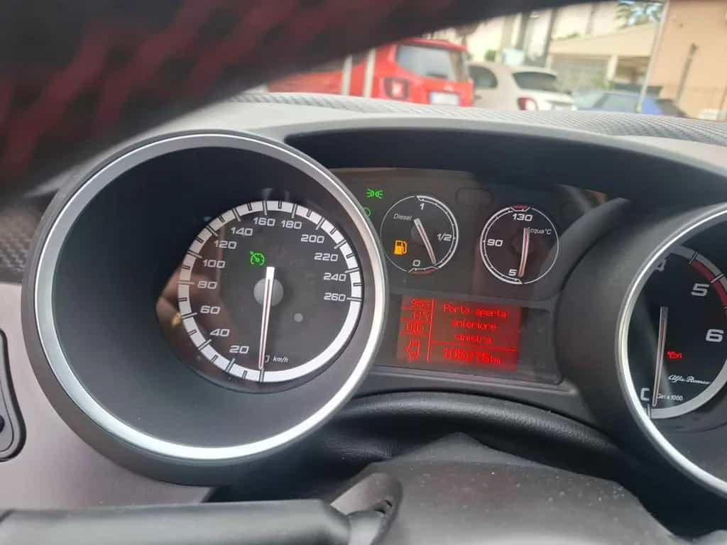 Alfa Romeo Giulietta - 1.6 JTD Sprint 2016 18 po 02/2016-photo-6