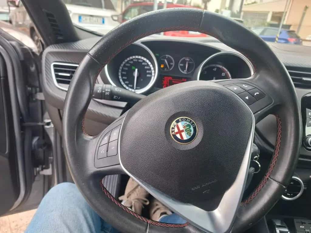Alfa Romeo Giulietta - 1.6 JTD Sprint 2016 18 po 02/2016-photo-7