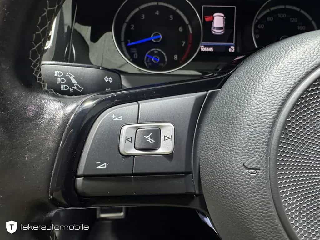 Volkswagen Golf VII 2.0 R 4Motion *LED*Leder*Navi*Schalter* 05/2017-photo-19