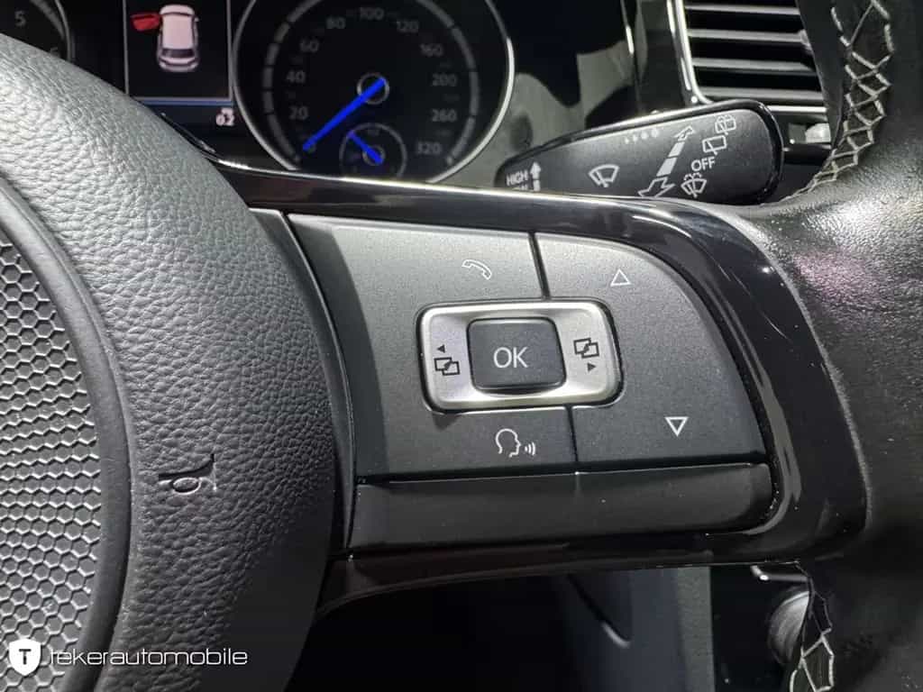 Volkswagen Golf VII 2.0 R 4Motion *LED*Leder*Navi*Schalter* 05/2017-photo-20