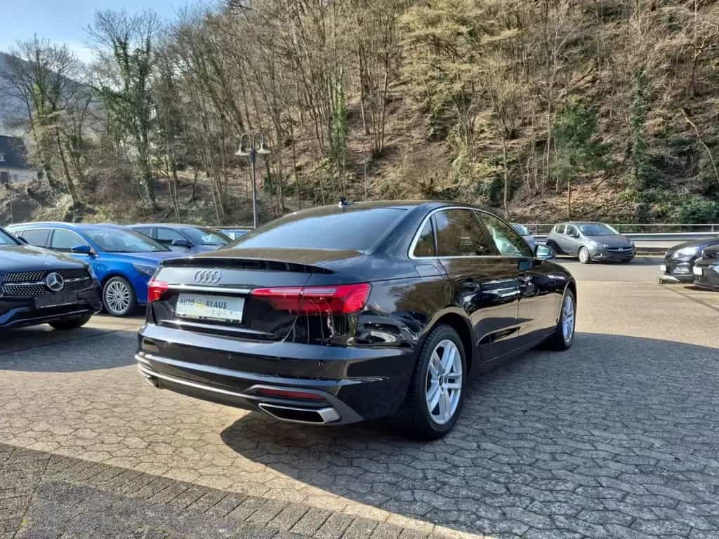 Audi A4 35 TFSI Standheizung MMI Navi Sitzheizung 02/2022-photo-2