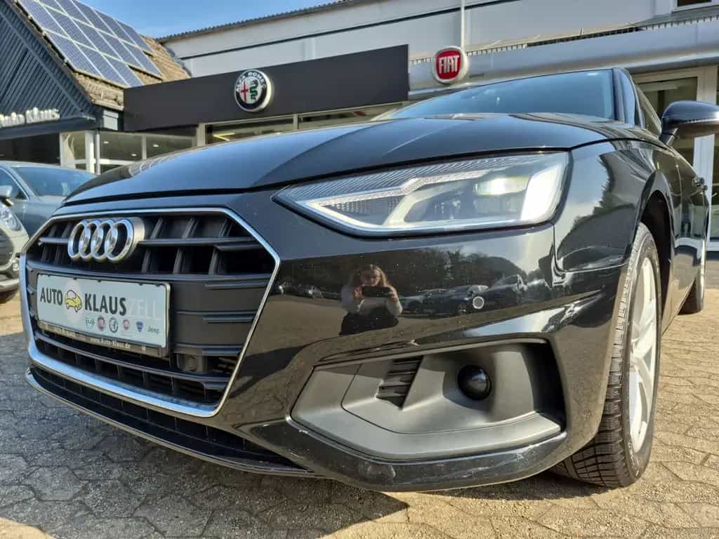 Audi A4 35 TFSI Standheizung MMI Navi Sitzheizung 02/2022-photo-5