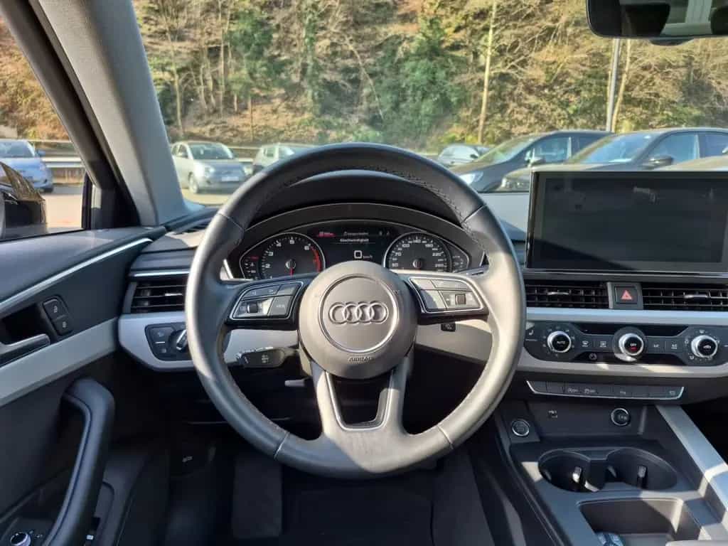 Audi A4 35 TFSI Standheizung MMI Navi Sitzheizung 02/2022-photo-9