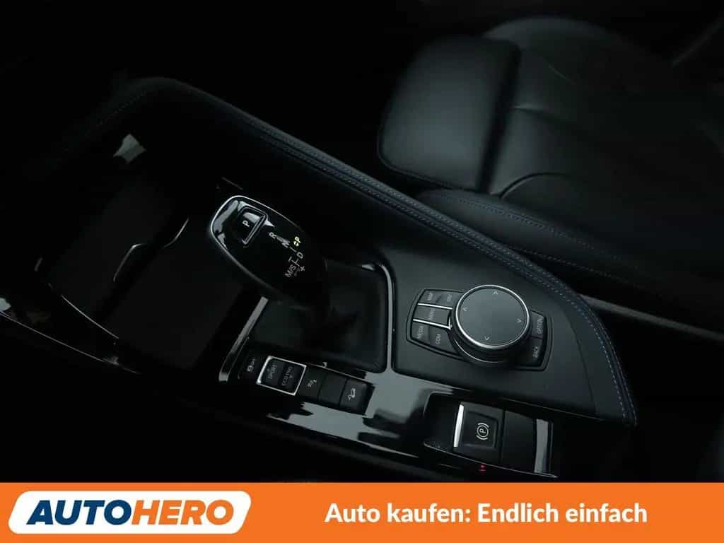 BMW X1 xDrive 20i M Sport Aut.*NAVI*LED*HUD*TEMPO* 07/2019-photo-22