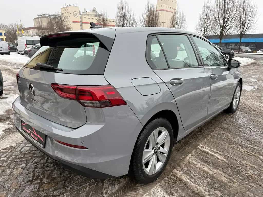Volkswagen Golf VIII 1.5 TSI Life LED Navi CarPlay Virtual 08/2020-photo-1
