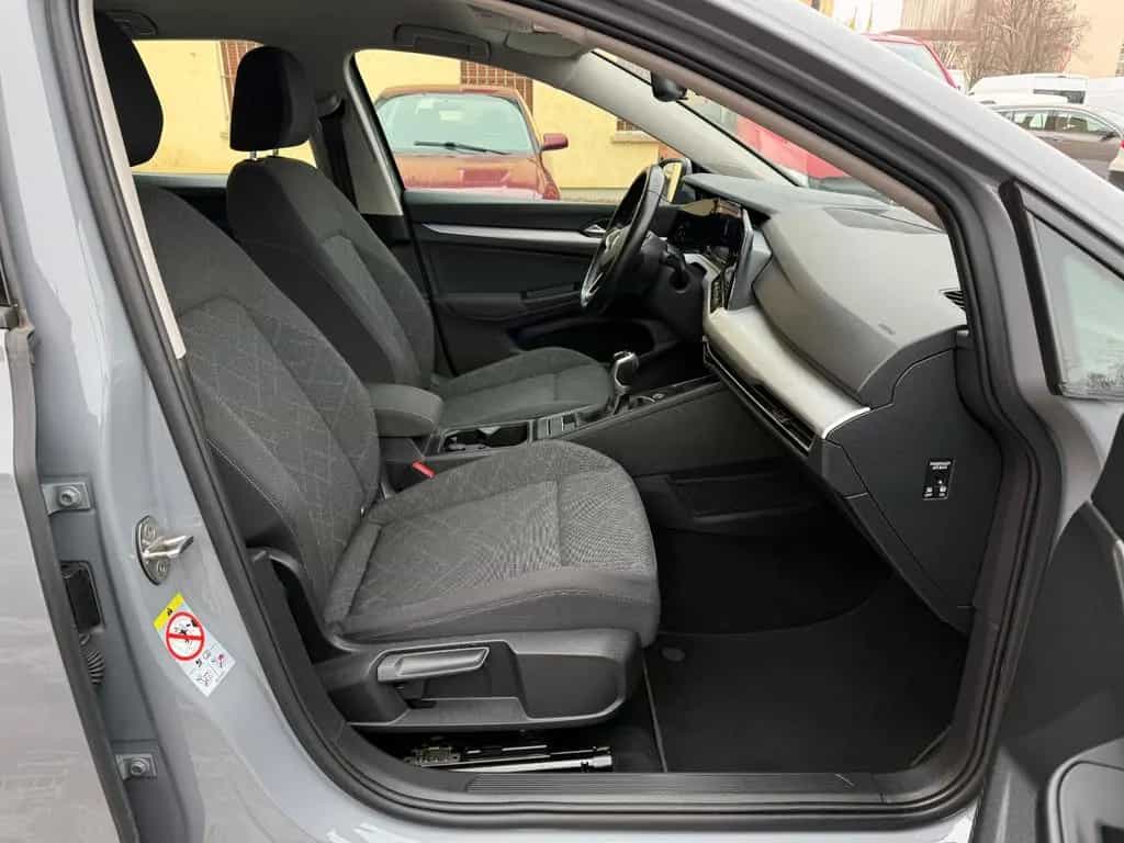 Volkswagen Golf VIII 1.5 TSI Life LED Navi CarPlay Virtual 08/2020-photo-18