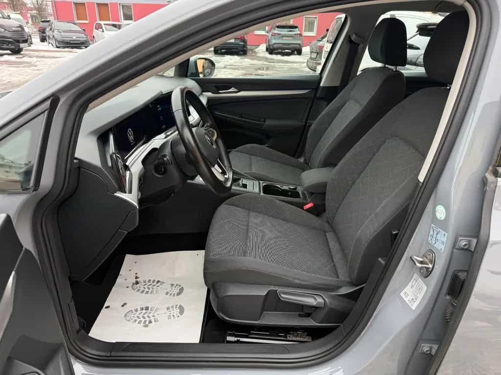 Volkswagen Golf VIII 1.5 TSI Life LED Navi CarPlay Virtual 08/2020-photo-20