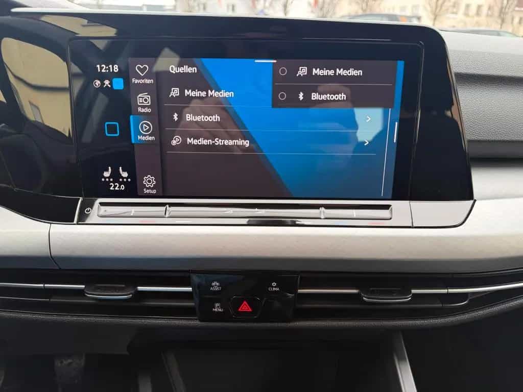 Volkswagen Golf VIII 1.5 TSI Life LED Navi CarPlay Virtual 08/2020-photo-32