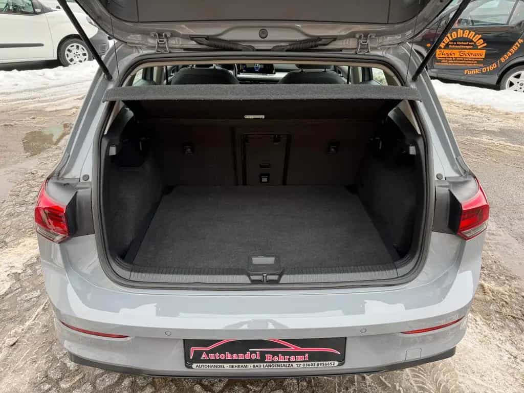 Volkswagen Golf VIII 1.5 TSI Life LED Navi CarPlay Virtual 08/2020-photo-8