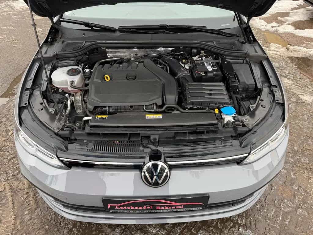 Volkswagen Golf VIII 1.5 TSI Life LED Navi CarPlay Virtual 08/2020-photo-9