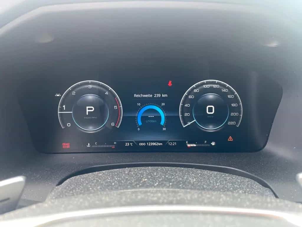 Ssangyong Rexton Rexton AHK+NAVI+GLASDACH+360°+LEDER 06/2022-photo-4