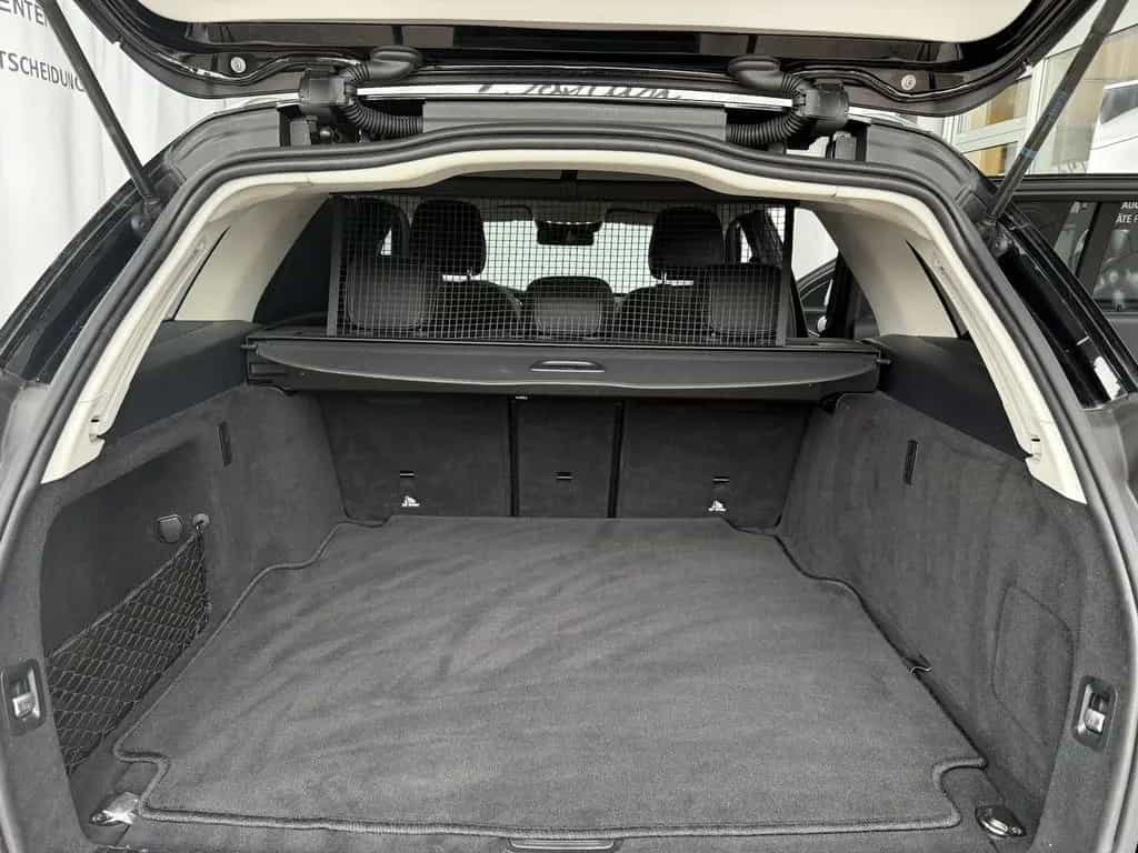 Mercedes-Benz C-Class 180 AVANTGARDE/BURMESTER/KAMERA/HEAD UP/LEDER 01/2021-photo-11