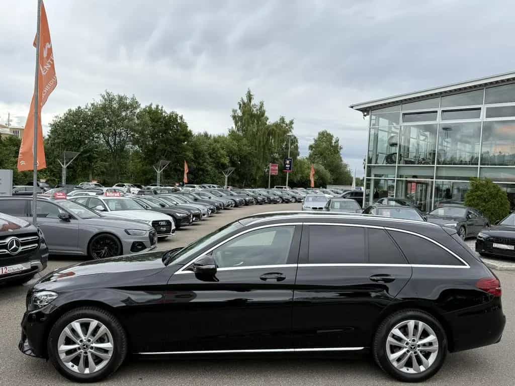 Mercedes-Benz C-Class 180 AVANTGARDE/BURMESTER/KAMERA/HEAD UP/LEDER 01/2021-photo-2