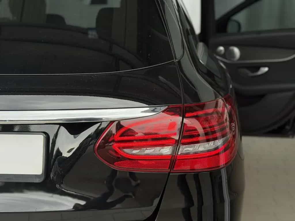 Mercedes-Benz C-Class 180 AVANTGARDE/BURMESTER/KAMERA/HEAD UP/LEDER 01/2021-photo-21