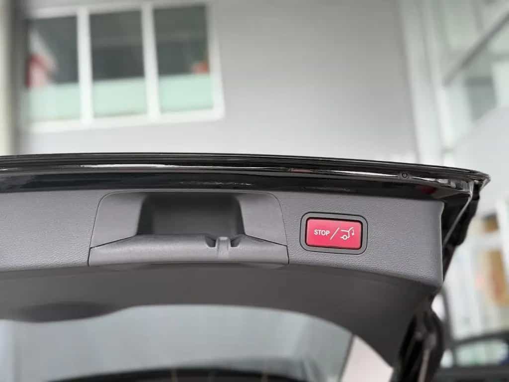 Mercedes-Benz C-Class 180 AVANTGARDE/BURMESTER/KAMERA/HEAD UP/LEDER 01/2021-photo-23