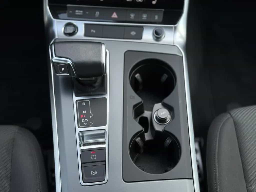 Audi A6 40 TDI/STANDHEIZUNG/ACC/AHK/NAVI/1.HAND/DAB 04/2021-photo-19