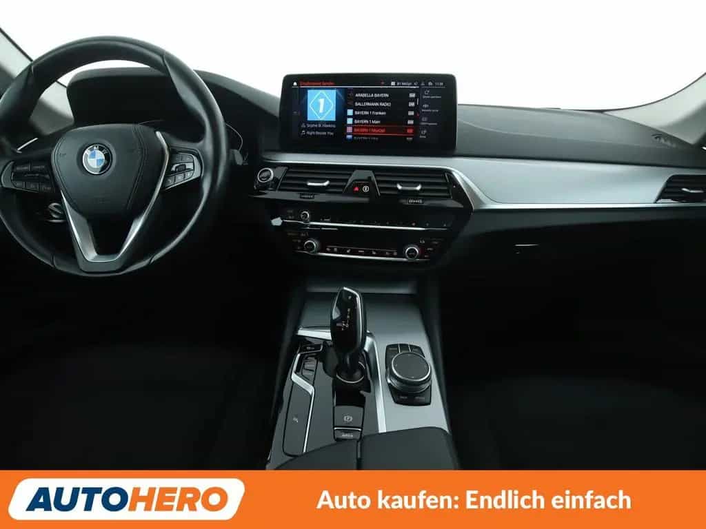 BMW 520 5er 520d Aut.*NAVI*TEMPO*LED*PDC*SHZ* 04/2021-photo-11