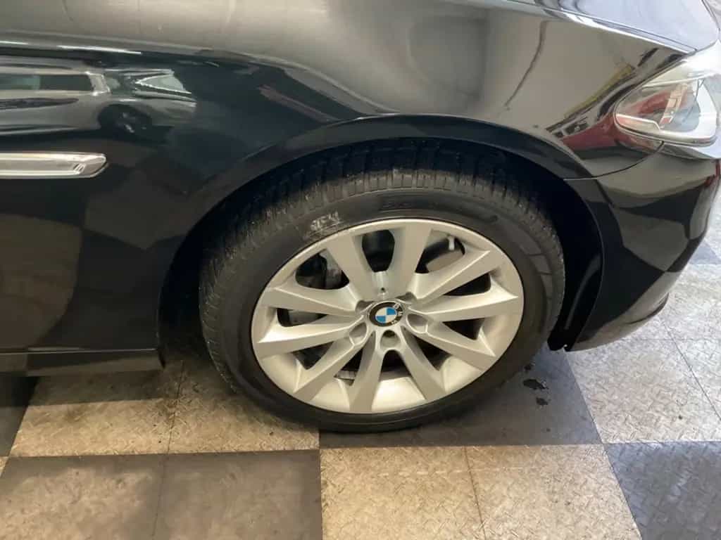 BMW 5 Series 01/2015-photo-15
