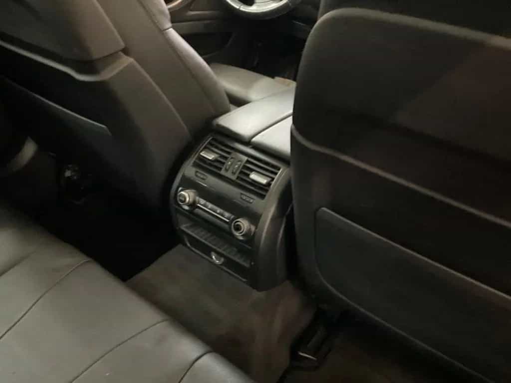 BMW 5 Series 01/2015-photo-24