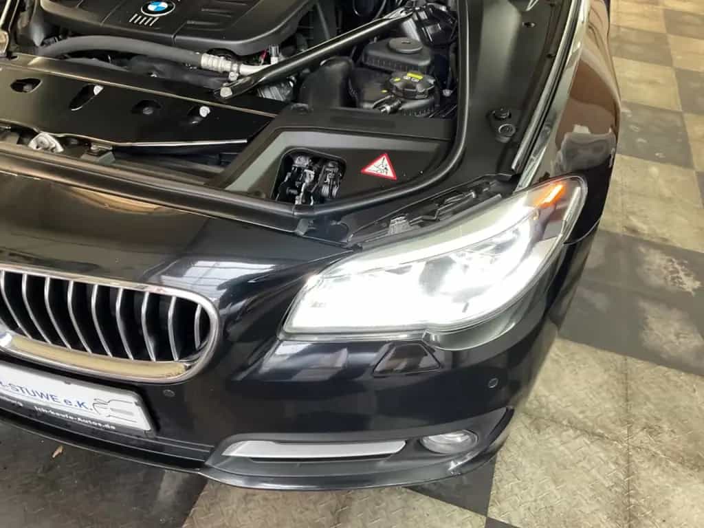 BMW 5 Series 01/2015-photo-38