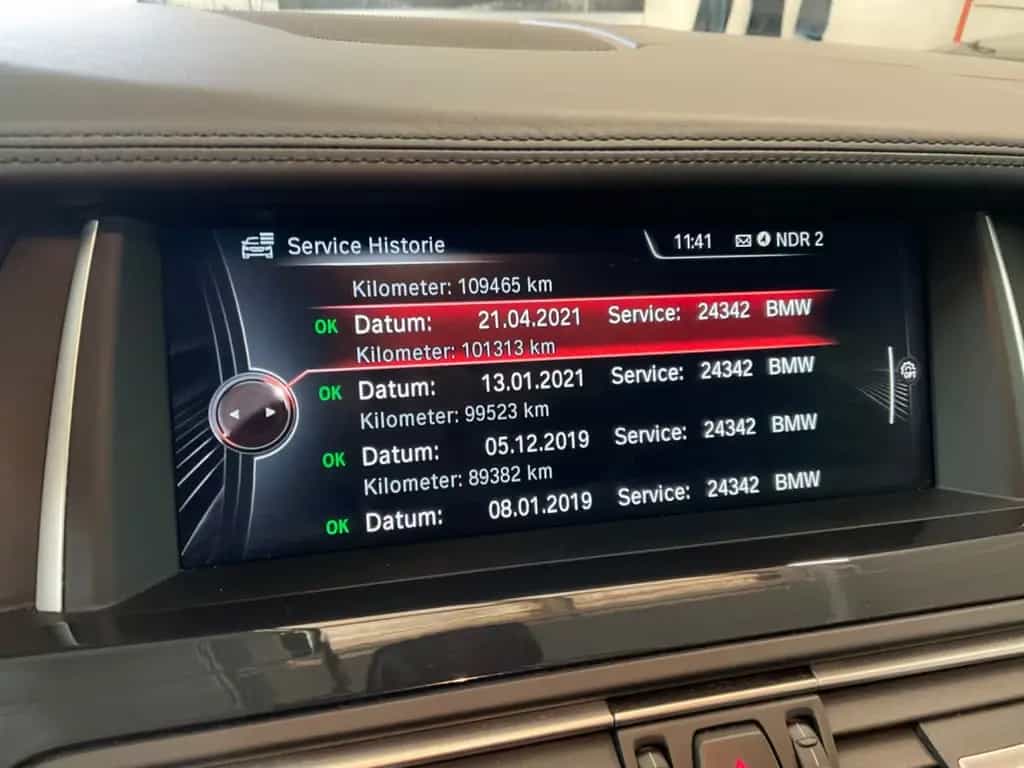 BMW 5 Series 01/2015-photo-42