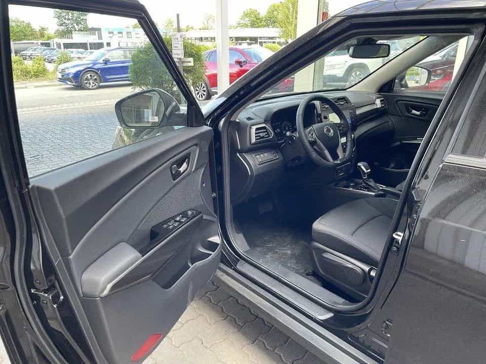 KGM Tivoli 1.5 T-GDi Essential null-photo-11