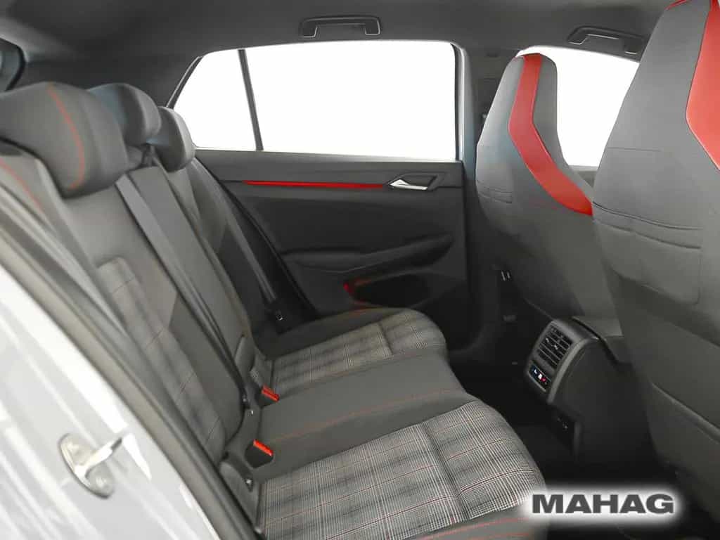 Volkswagen Golf VIII GTI 2.0 TSI LED+Navi ParkPilot Standhz 02/2024-photo-14