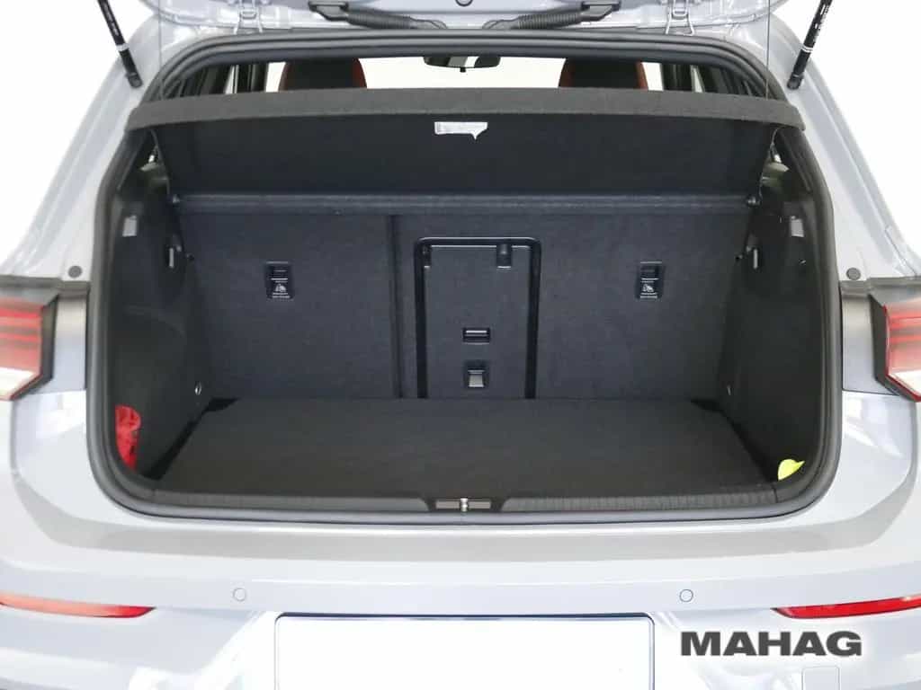 Volkswagen Golf VIII GTI 2.0 TSI LED+Navi ParkPilot Standhz 02/2024-photo-26