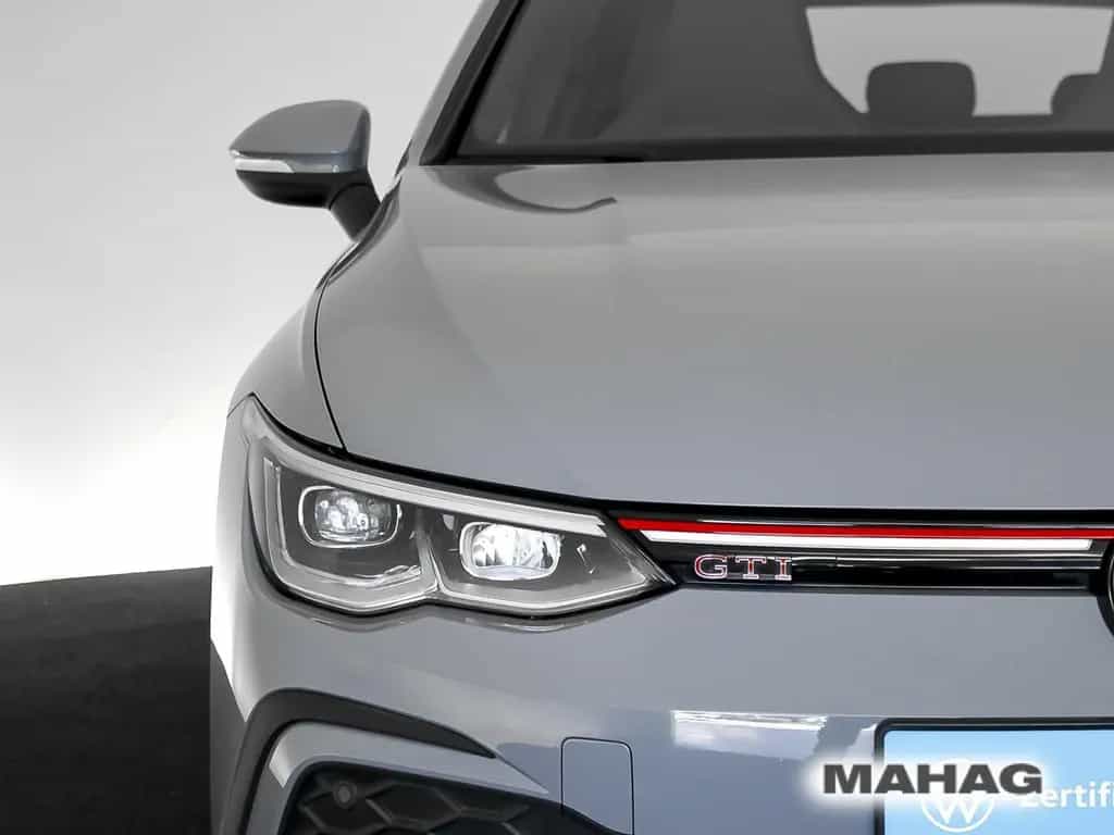 Volkswagen Golf VIII GTI 2.0 TSI LED+Navi ParkPilot Standhz 02/2024-photo-9
