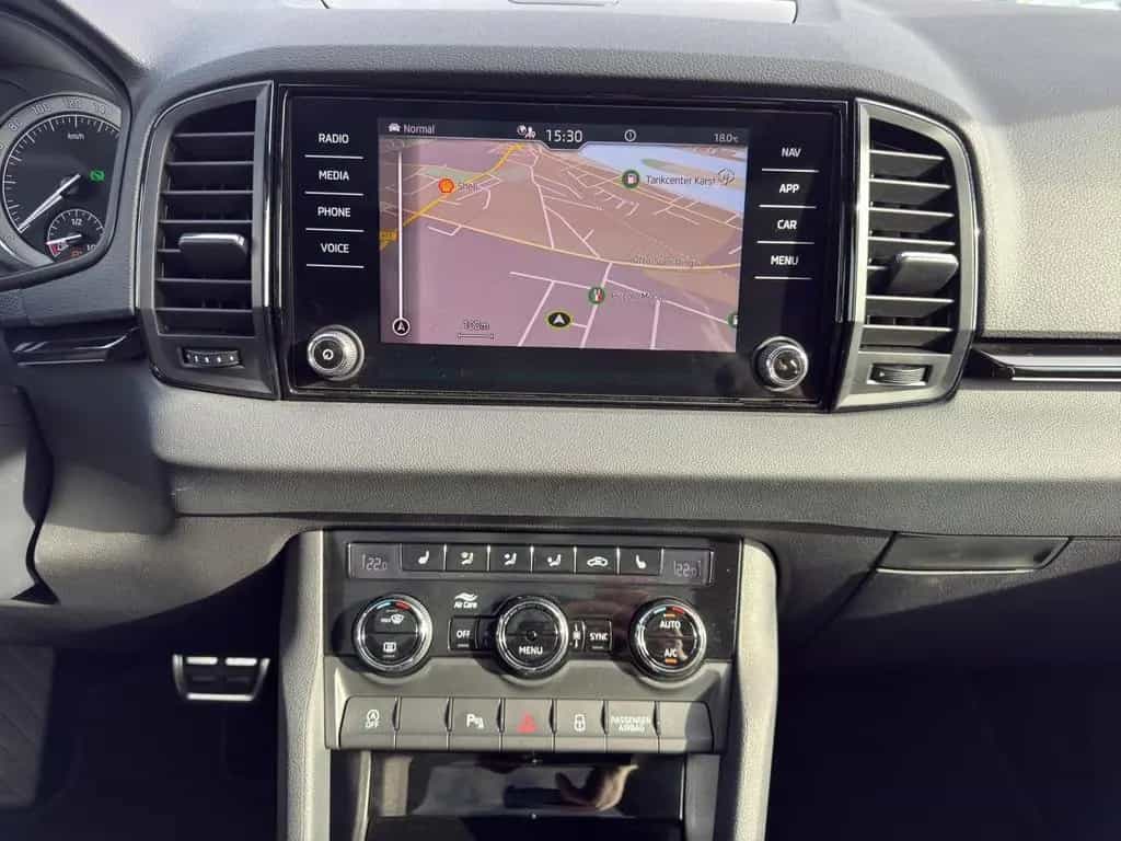 Skoda Karoq 2.0 TSI Sportline 4x4 Navi*Pano*El.Heck*Ka 12/2021-photo-6