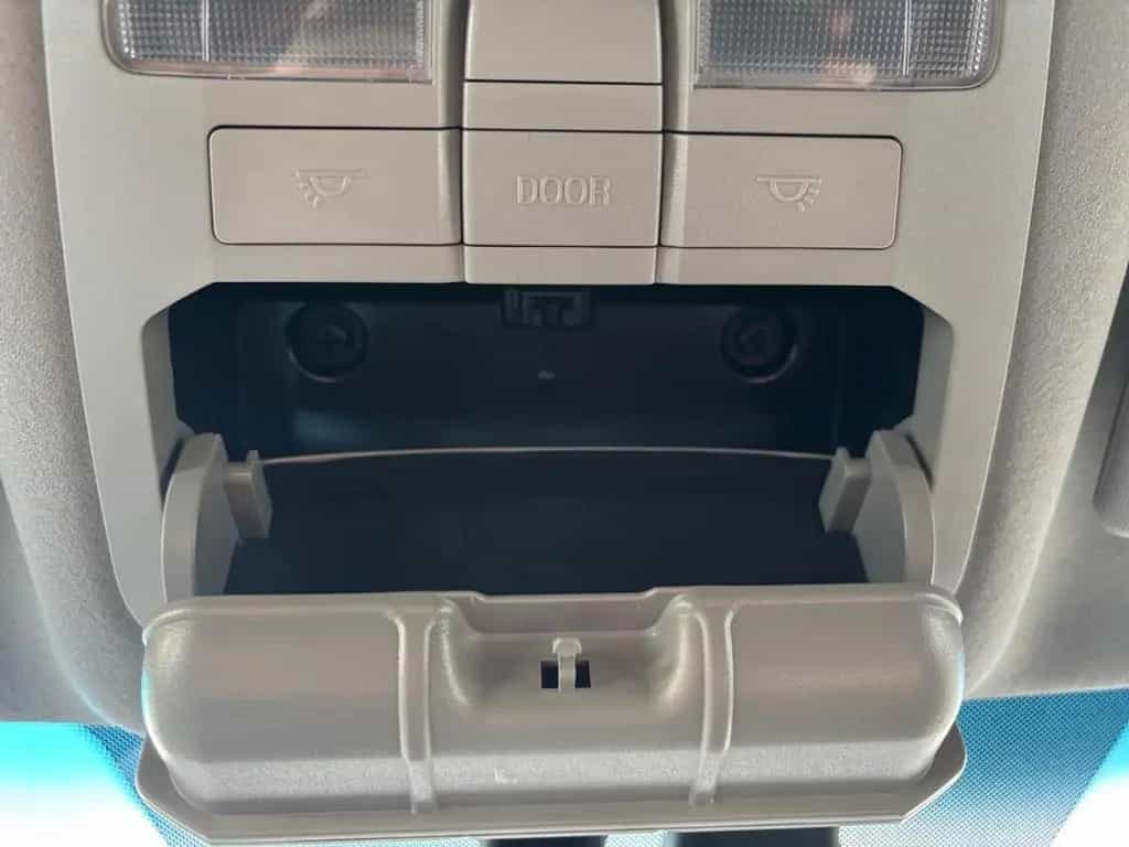 Ssangyong Tivoli 1,5l Quartz Navi, Klima 163PS Kamera 11/2024-photo-22